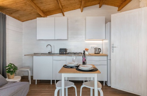 Arafo House | Holiday Home 'B Y J' with Sea Views, Private Terrace and Wi-Fi