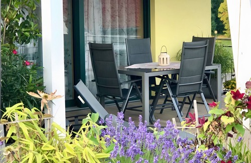 Kniebis House | Holiday Home 'Bergstern' with Private Terrace and Wi-Fi