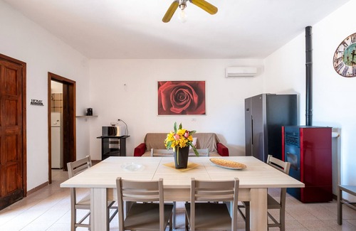 Sant'Isidoro House | Holiday Home 'Blue Infinity' with Sea View, Shared Terrace and Air Conditioning