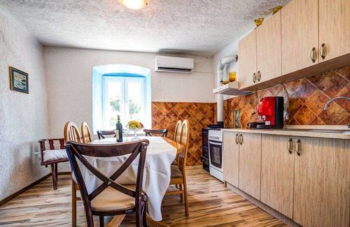 Risan House | Holiday Home Bogumila in Risan