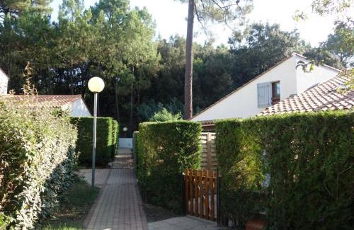 La Palmyre House | Holiday Home Bois d'Eleis-2 by Interhome