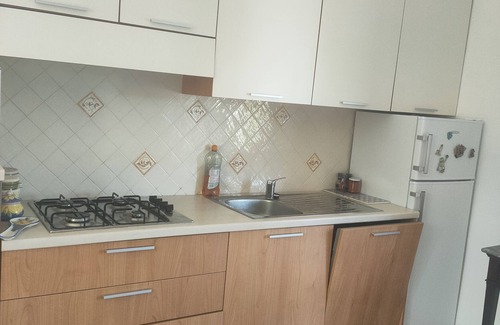 Tortora Marina House | Holiday Home 'Casetta Esmeralda' with Sea View, Private Terrace and Wi-Fi