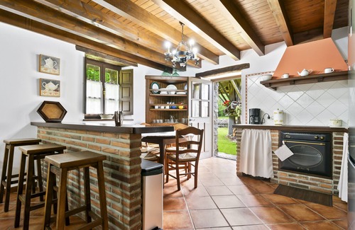 Puente Nuevo House | Holiday Home 'Casa De Aldea La Venta Los Probes' with Mountain View, Private Terrace and Wi-Fi