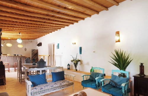 Loule House | Holiday Home 'Casa Do Monte Da Portela' with Shared Pool, Private Terrace and Wi-Fi
