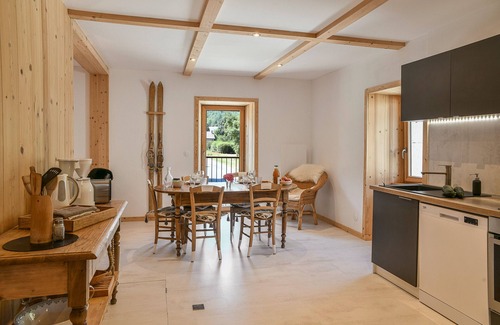 Aillon-le-Jerune House | Holiday Home 'Ciméléon Haut' with Mountain View, Private Garden and Wi-Fi