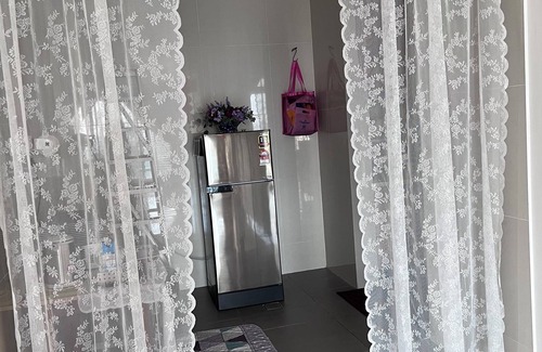 Taman Century Apartment | HOLIDAY HOME@D'Esplanade KSL in Johore Bahru, 45 minutes to SINGAPORE.