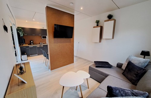 Nagel House | Holiday Home 'Fimo Haus' with Sea View, Private Terrace and Wi-Fi