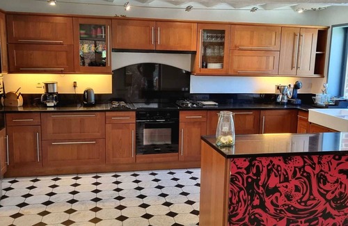 Oudezeele Cottage | Holiday home for 15 with garden and spa near Cassel