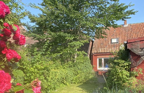 Tating House | Holiday home for up to 8 people with a garden in front of Sankt Peter Ording