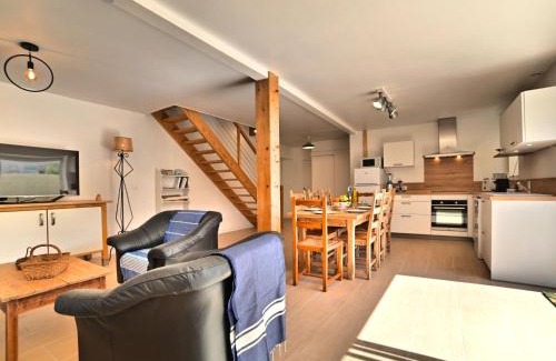 Le Chateau-d'Oleron House | Holiday Home La Picotelle by Interhome