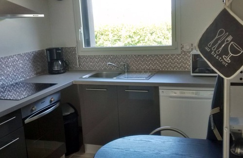 Pleumeur-Bodou House | Holiday Home "Gite Jours Tranquilles" with Private Terrace and Wi-Fi