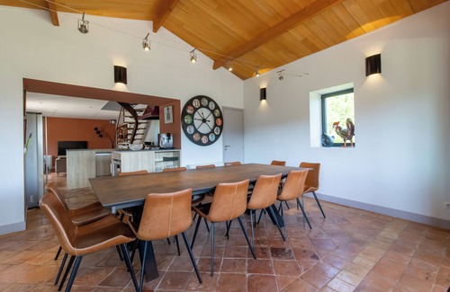 Lacave House | Holiday Home 'Gite Les Hauts De L'ouysse' with Private Pool, Wi-Fi and Air Conditioning