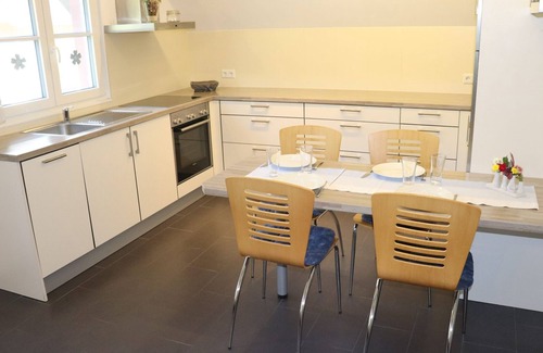 Seelbach House | Holiday Home 'Grassertblick' with Private Terrace and Wi-Fi