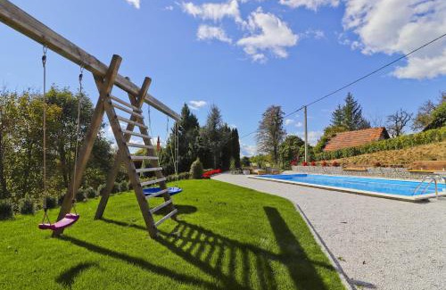 Donja Voca Villa | Holiday Home Grga-Three Bedroom House with Swimming Pool