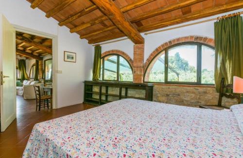 Pergine Valdarno House | Holiday Home Il Forno by Interhome