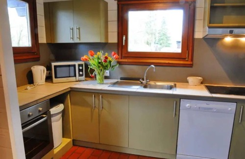 Hour House | Holiday Home in Houyet near Royal Castle