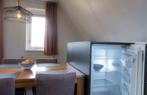 Plasmolen House | Holiday Home in Meeussen with Private Garden