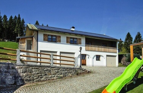 Neureichenau House | Holiday Home in Neureichenau near Bavarian Forest
