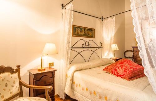 Orciatico House | Holiday Home in Tuscany with Pool