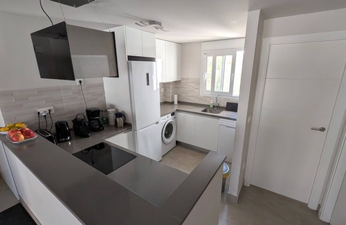 Les Deveses House | Holiday Home 'Isabel' with Mountain View, Wi-Fi and Air Conditioning