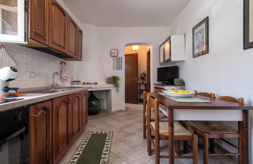 Osilo House | Holiday Home 'La Casa In Campagna' with Mountain View, Shared Terrace and Wi-Fi