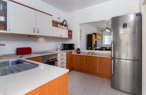 Maspalomas House | Holiday Home 'Las Velas 37' with Shared Pool, Wi-Fi