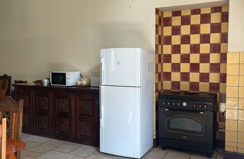 Val-d'Oust House | Holiday Home 'Le Crévy - Le Chateau - 8 Pers' with Private Terrace, Shared Garden and Wi-Fi