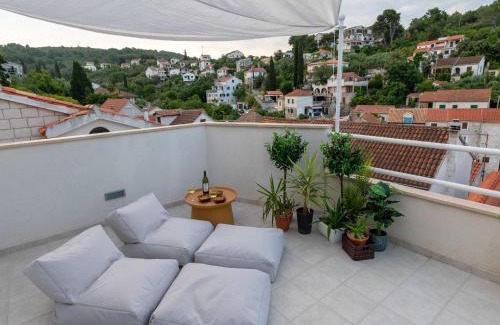 Maslinica House | Holiday Home Lea