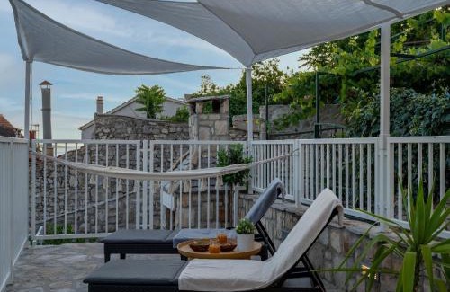 Maslinica House | Holiday Home Lea