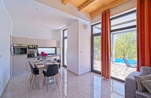 Jastrebarsko Villa | Holiday Home Lipa by Villas Guide