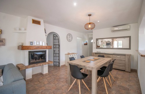 Porto-Vecchio House | Holiday Home 'Maison Porto Vecchio 6p' with Private Terrace, Wi-Fi and Air Conditioning