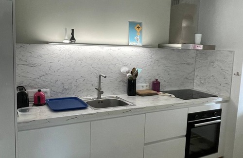 Seneujols House | Holiday Home 'Maison De Campagne' with Private Terrace, Private Garden and Wi-Fi