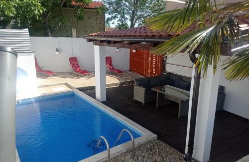 Gostinjac Villa | Holiday Home Mumy