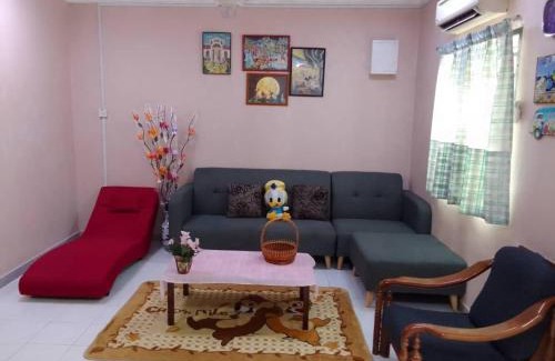 Kampung Bagan Lalang House | holiday home bagan lalang 5 aircon