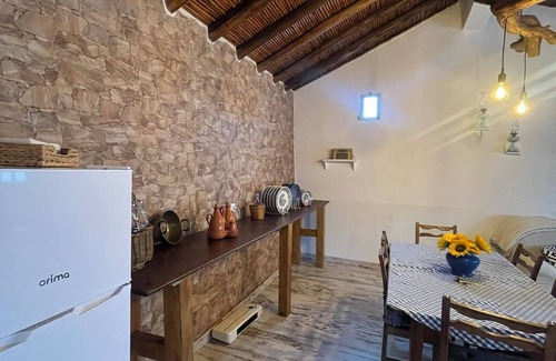 Alcoutim House | Holiday Home 'Paraiso Dos Avós' with Mountain View, Terrace & Wi-Fi