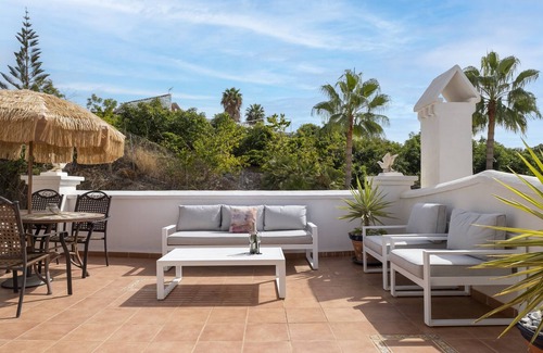 Oasis del Capistrano House | Holiday home Rabat 8-El Oasis de Capistrano with sea views, communal pool and WiFi