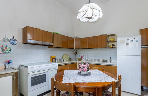 Oristano Historic Centre House | Holiday Home 'Sartiglia Domu' with Private Terrace, Wi-Fi and Air Conditioning