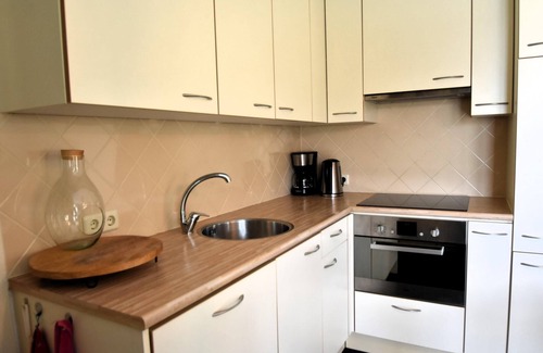 Municipality of Nissewaard House | Holiday Home Simonshaven by Lake Beach