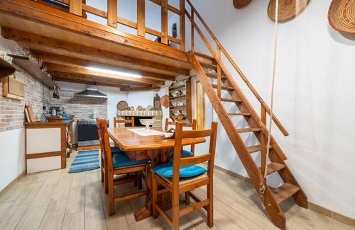 Capoterra House | Holiday Home 'Su Pardu' with Private Terrace and Private Garden