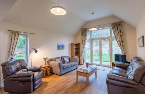 Glen Urquhart House | Holiday Home The Barn by Interhome