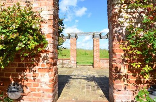 Melton Constable House | Holiday Home The Barn at Moor Hall by Interhome