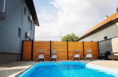 Karanac House | Holiday Home Thesaurum