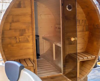 gmina Wolin House | Holiday Home Vegas - HOUSE AND GARTEN FOR EXCLUSIVE USE