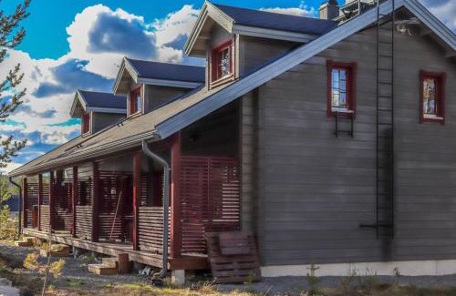 Akaslompolo House | Holiday Home Villa hytönen 1 by Interhome