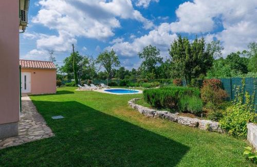 Makovci House | Holiday Home Villa Malini by Interhome