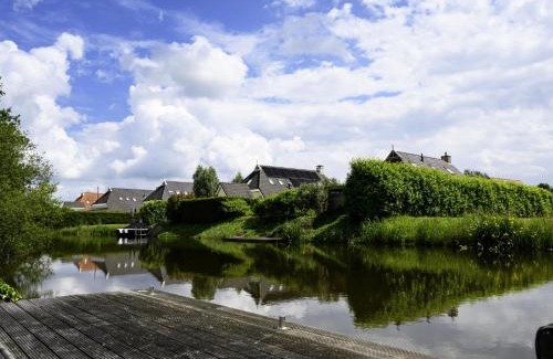 Vlagtwedde House | Holiday Home Vosseberghuis Prestige & Outdoor Spa by Interhome