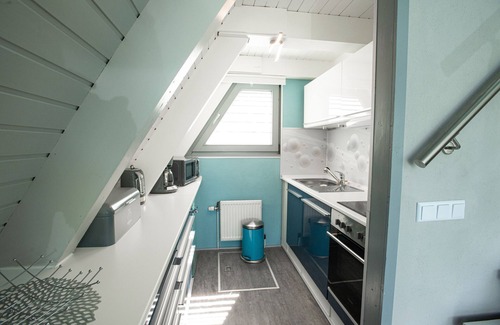 Machtlos House | Holiday Home 'Waldperle' with Mountain View, Private Terrace and Wi-Fi