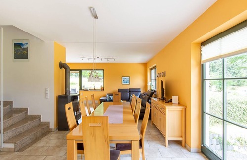 Friedrichshoehe House | Holiday home with garden and terrace in the beautiful Thuringian Forest