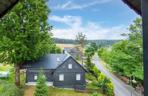 Friedrichshoehe House | Holiday home with garden and terrace in the beautiful Thuringian Forest