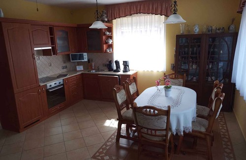 Balatonfuzfo House | Holiday home with pool, whirlpool and air conditioning